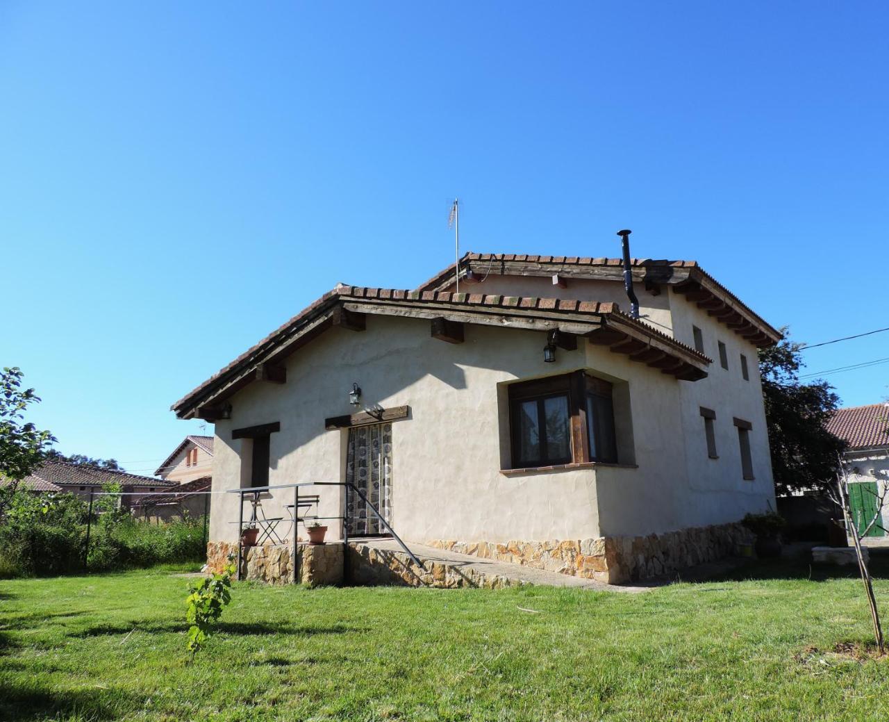 La Casa Del Cartero Pablo Guest House Saldana de Ayllon ภายนอก รูปภาพ