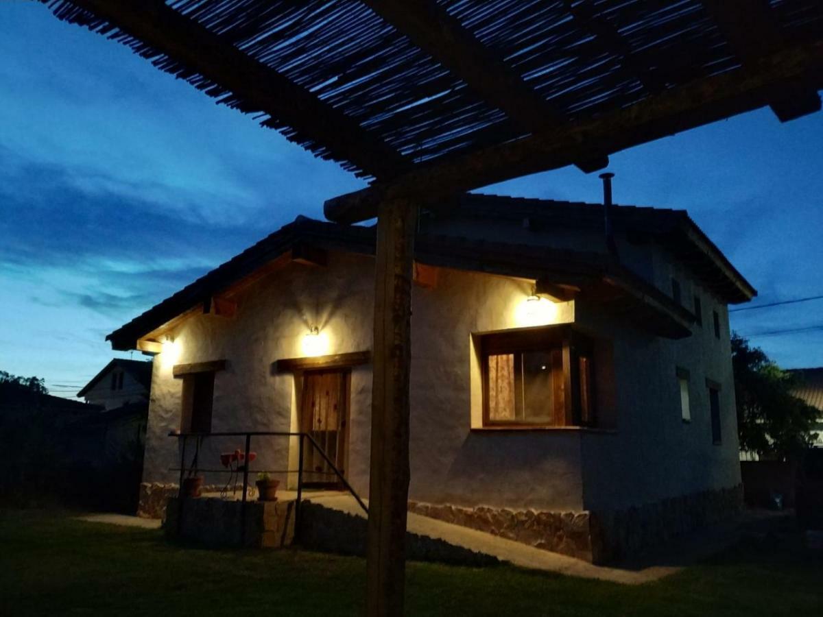 La Casa Del Cartero Pablo Guest House Saldana de Ayllon ภายนอก รูปภาพ