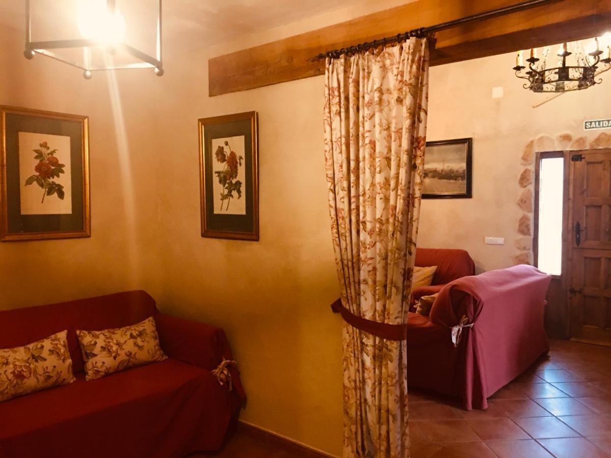 La Casa Del Cartero Pablo Guest House Saldana de Ayllon ภายนอก รูปภาพ