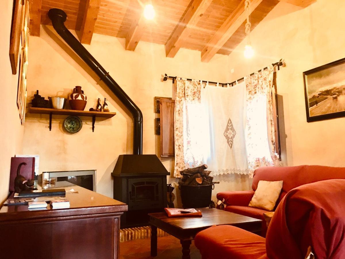La Casa Del Cartero Pablo Guest House Saldana de Ayllon ภายนอก รูปภาพ