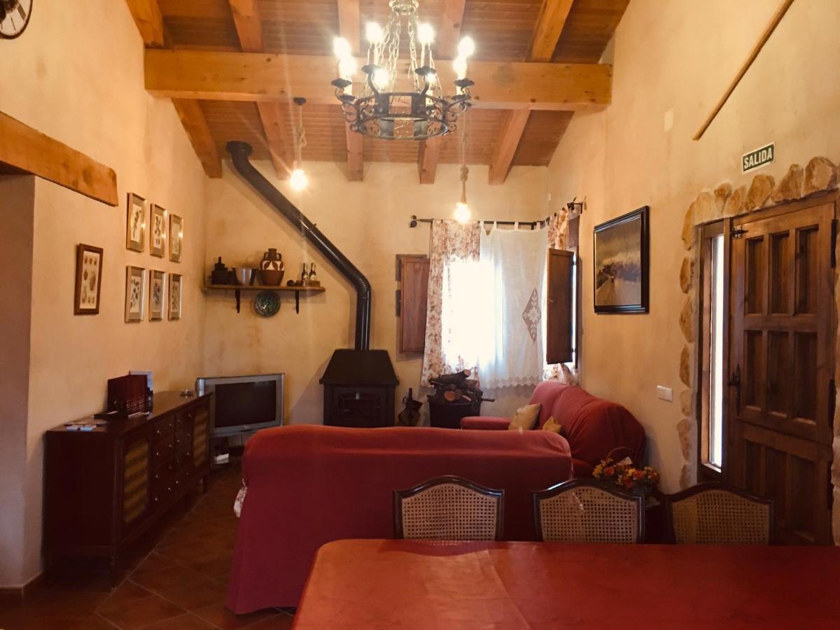 La Casa Del Cartero Pablo Guest House Saldana de Ayllon ภายนอก รูปภาพ