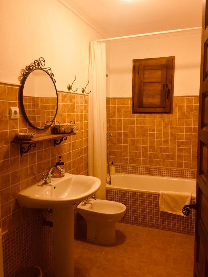 La Casa Del Cartero Pablo Guest House Saldana de Ayllon ภายนอก รูปภาพ