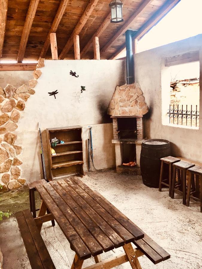 La Casa Del Cartero Pablo Guest House Saldana de Ayllon ภายนอก รูปภาพ